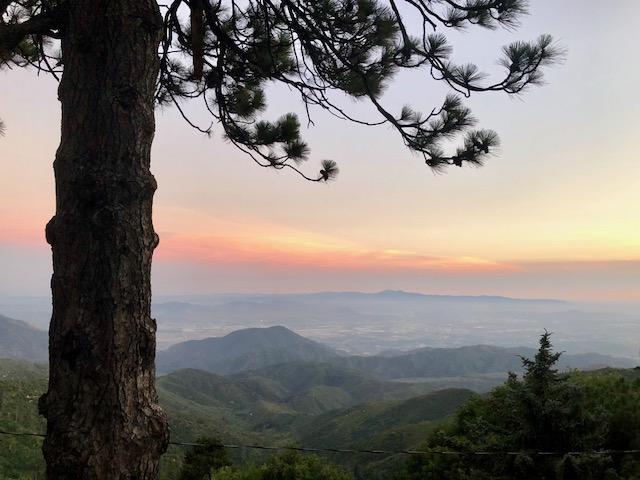 Skyforest Inn 外观 照片